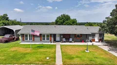 907 Denver St, Alvord, TX 76225