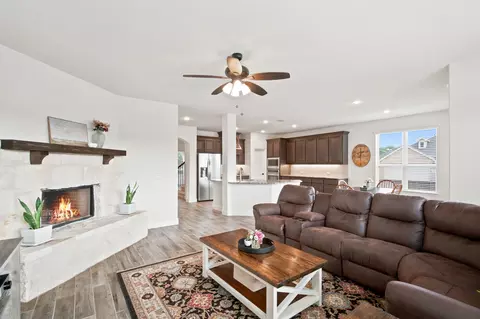 1218 Misty Ridge Dr, Justin, TX 76247