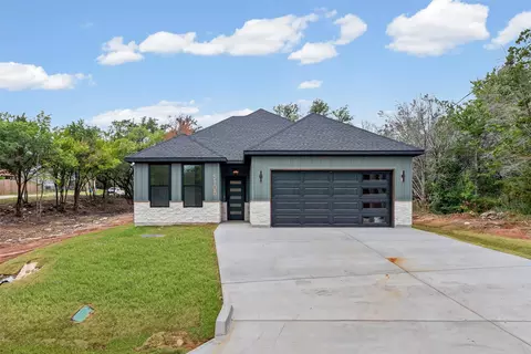 5108 Stoneridge Dr, Granbury, TX 76048