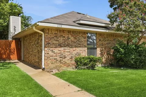 2308 Carol Good Ln, Carrollton, TX 75006