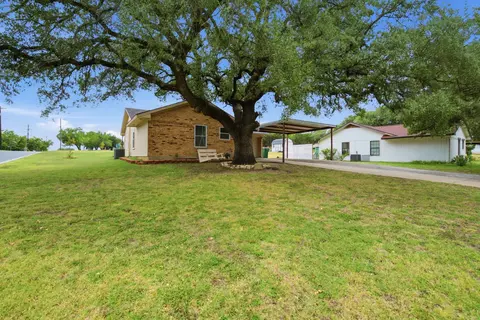 701 Van Winkle St, Weatherford, TX 76086