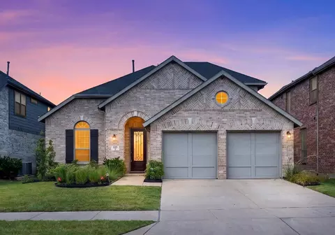 533 Cedarwood St, Aubrey, TX 76227
