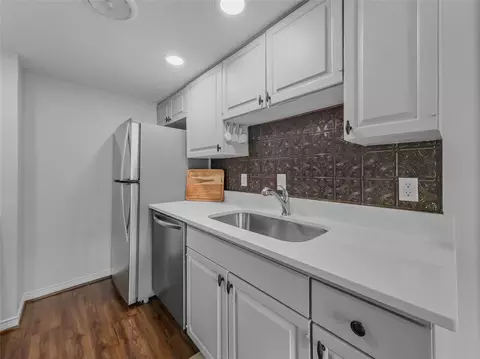 15922 Club Crest Dr #2107, Dallas, TX 75248
