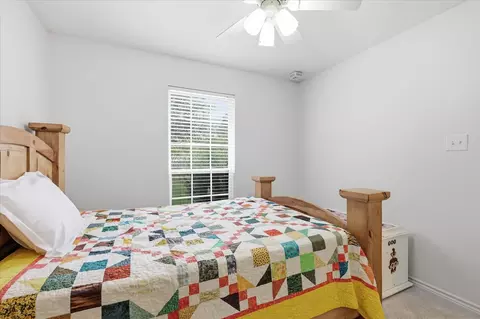Bedroom - 306 Oak Dr, Argyle, TX 76226 photo 5 of 7
