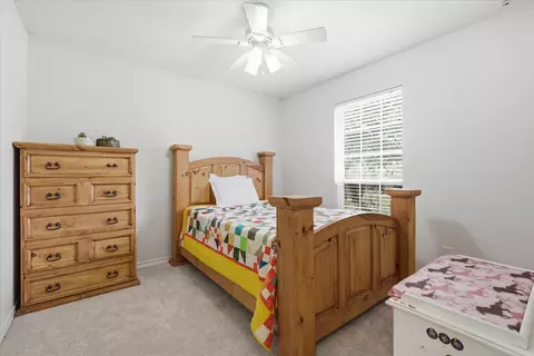 Bedroom - 306 Oak Dr, Argyle, TX 76226 photo 4 of 7