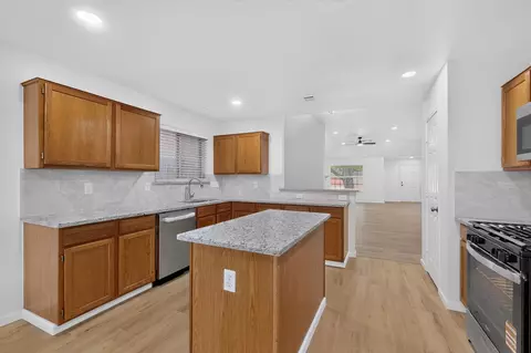 Kitchen - 6009 Iris Dr, Rowlett, TX 75089 photo 2 of 4