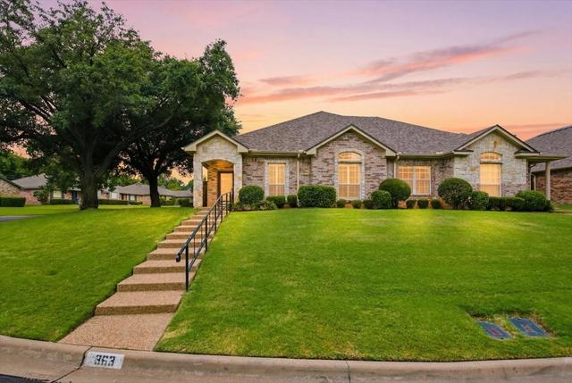 363 Old Mill Creek Dr, Woodway, TX 76712