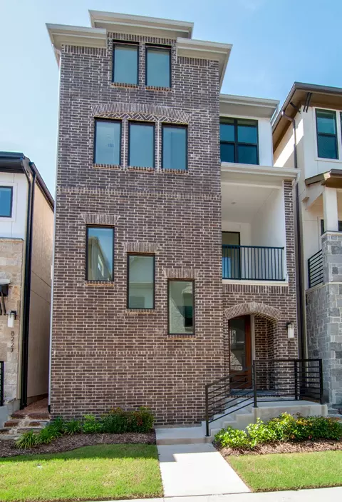 8221 Folcroft Ln, Dallas, TX 75231
