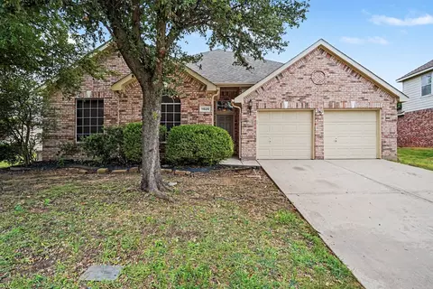 11829 Warbler Ln, Fort Worth, TX 76244