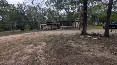 325 Oakgrove Cir, Elm Mott, TX 76640