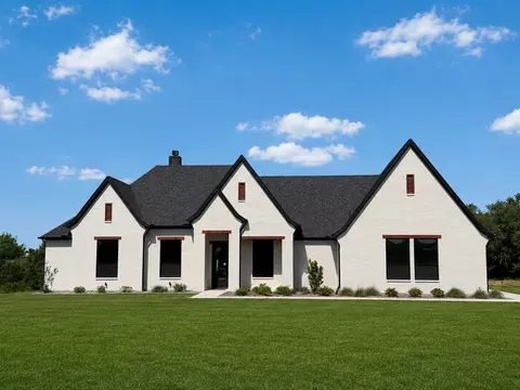 1037 Woodland Rd, Weatherford, TX 76088