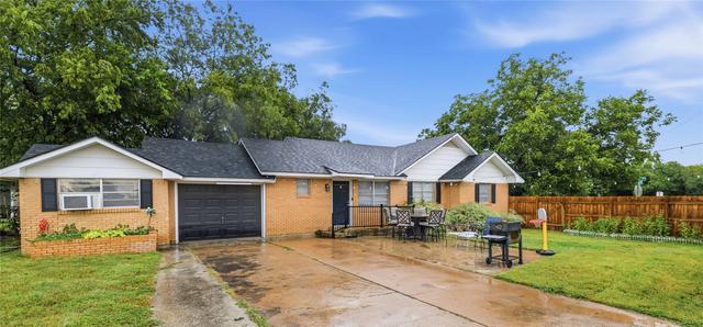 2621 Vine St, Brownwood, TX 76801