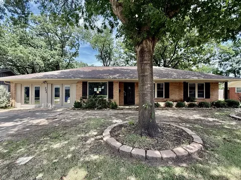 202 Juniper St, Mansfield, TX 76063