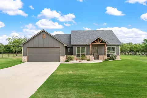 212 Jimmy Ln, Millsap, TX 76066