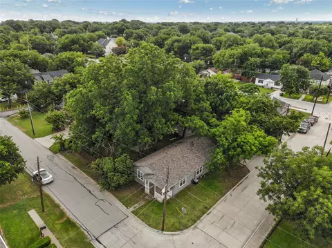 1107 Hall St, Mckinney, TX 75069