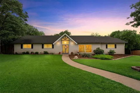 1124 Sierra Dr, Woodway, TX 76712