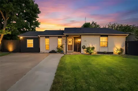 2326 Idlewood Dr, Arlington, TX 76014