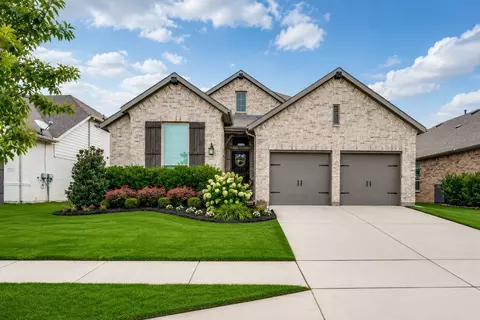 7409 Winterbloom Way, Fort Worth, TX 76123