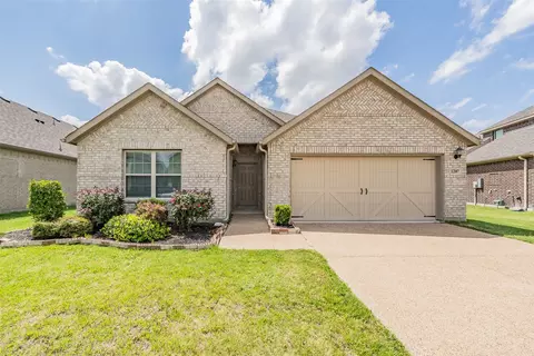 1207 Putnam St, Mansfield, TX 76063