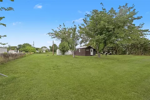 1304 Terry Dr, Willow Park, TX 76008