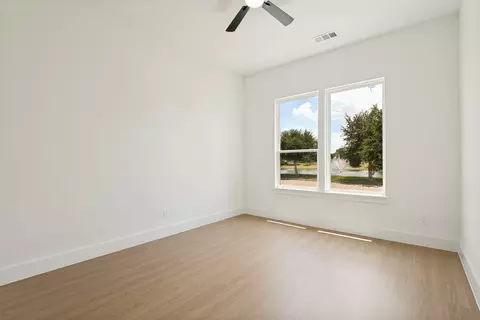 Bedroom - 1104 Devonshire Dr N, Forney, TX 75126 photo 3 of 4