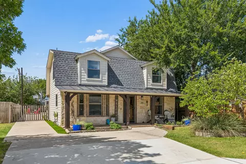 302 Denton Dr, Roanoke, TX 76262