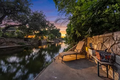 3810 Silver Creek Ct, Granbury, TX 76048