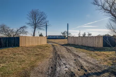 257 Burkett Ln, Royse City, TX 75189