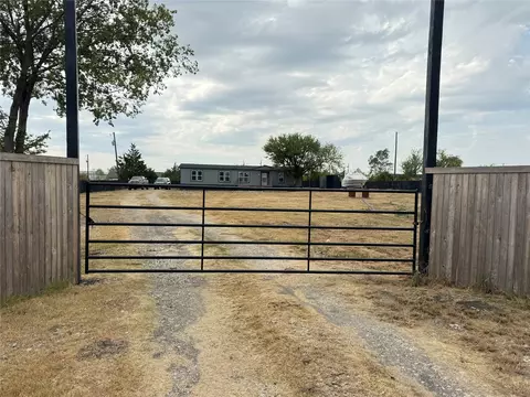 257 Burkett Ln, Royse City, TX 75189