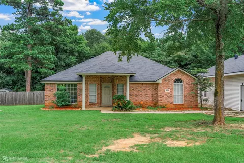 8838 Mccain Rd, Shreveport, LA 71107