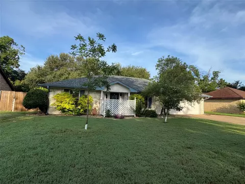 1104 Dove Hollow Rd, Granbury, TX 76048