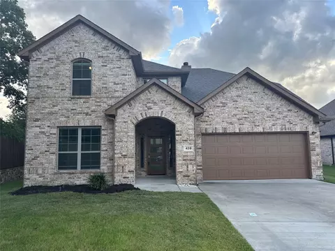 410 Mercer Dr, Nevada, TX 75173