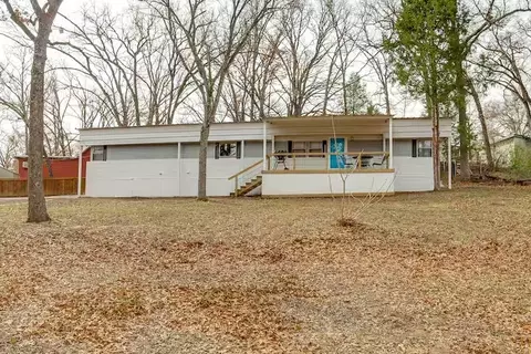101 Crocker Dr, Malakoff, TX 75148