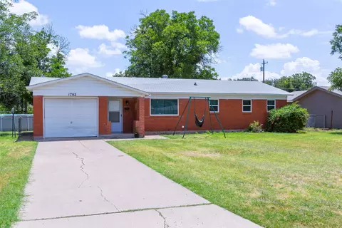 1702 N Avenue G, Haskell, TX 79521 photo 3
