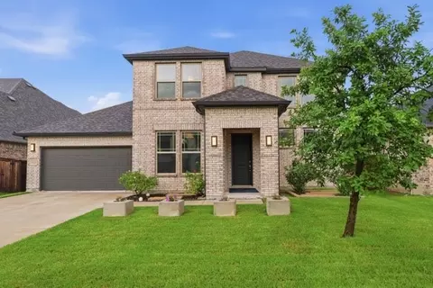 10120 Lakemont Dr, Fort Worth, TX 76131
