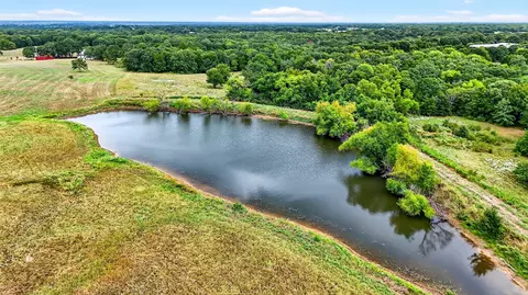 1200 County Road 1215, Savoy, TX 75479