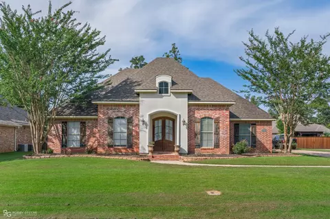 1761 Turning Leaf Trl, Haughton, LA 71037