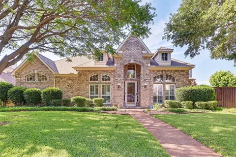 2116 Ironside Dr, Plano, TX 75075