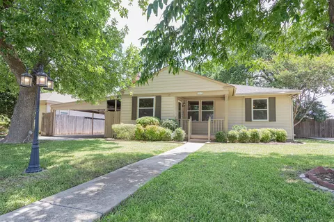 2517 Littlepage St, Fort Worth, TX 76107
