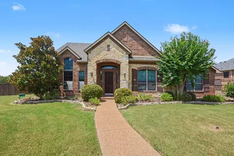 393 Bayhill Dr, Sunnyvale, TX 75182