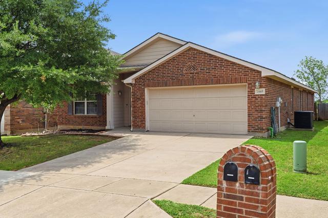 2665 Gardendale Dr, Fort Worth, TX 76120