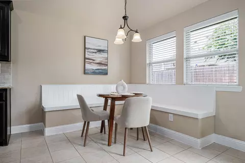 Dining - 1009 Copperleaf Dr, Mansfield, TX 76063 photo 2 of 2