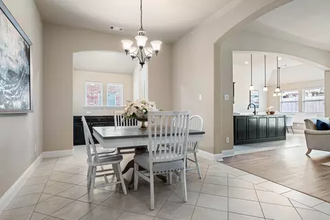 Dining - 1009 Copperleaf Dr, Mansfield, TX 76063 photo 1 of 2