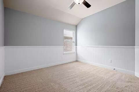 Bedroom - 1009 Copperleaf Dr, Mansfield, TX 76063 photo 3 of 4