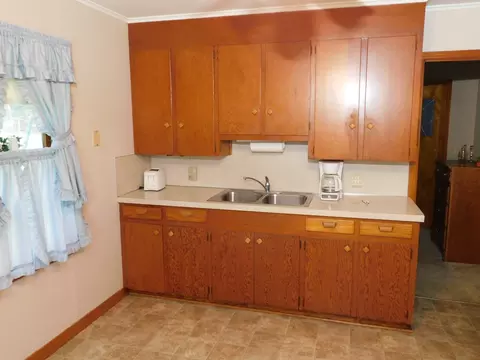 Kitchen - 107 NE 5th St, Springhill, LA 71075 photo 1 of 2
