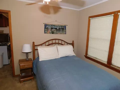 Bedroom - 107 NE 5th St, Springhill, LA 71075 photo 2 of 6