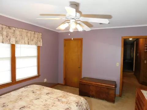 Bedroom - 107 NE 5th St, Springhill, LA 71075 photo 4 of 6