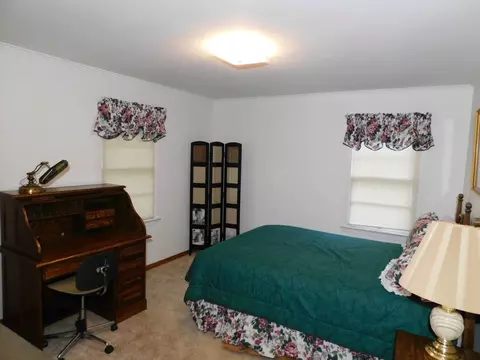 Bedroom - 107 NE 5th St, Springhill, LA 71075 photo 5 of 6