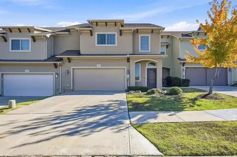 4222 Nia Dr, Irving, TX 75038