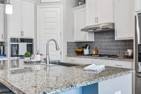 Kitchen - 817 Harlan Ct, Murphy, TX 75094 photo 5 of 5
